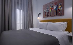 Galleries Elegant Suites